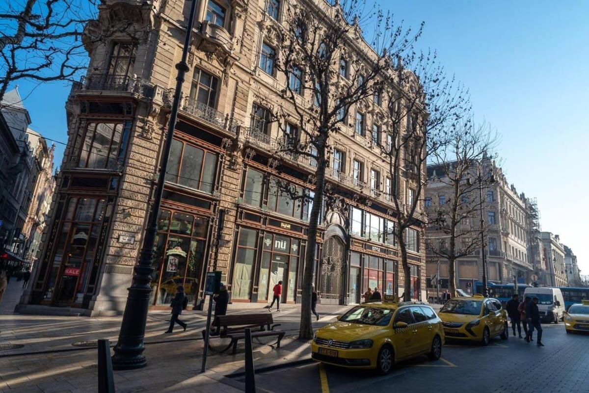 Convenient Apartment In The Heart Of Downtown بودابست المظهر الخارجي الصورة