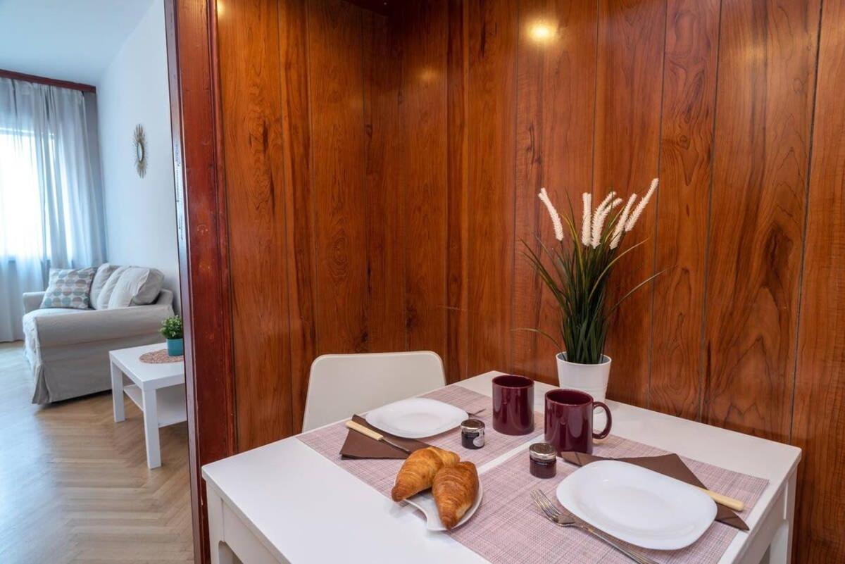 Convenient Apartment In The Heart Of Downtown بودابست المظهر الخارجي الصورة